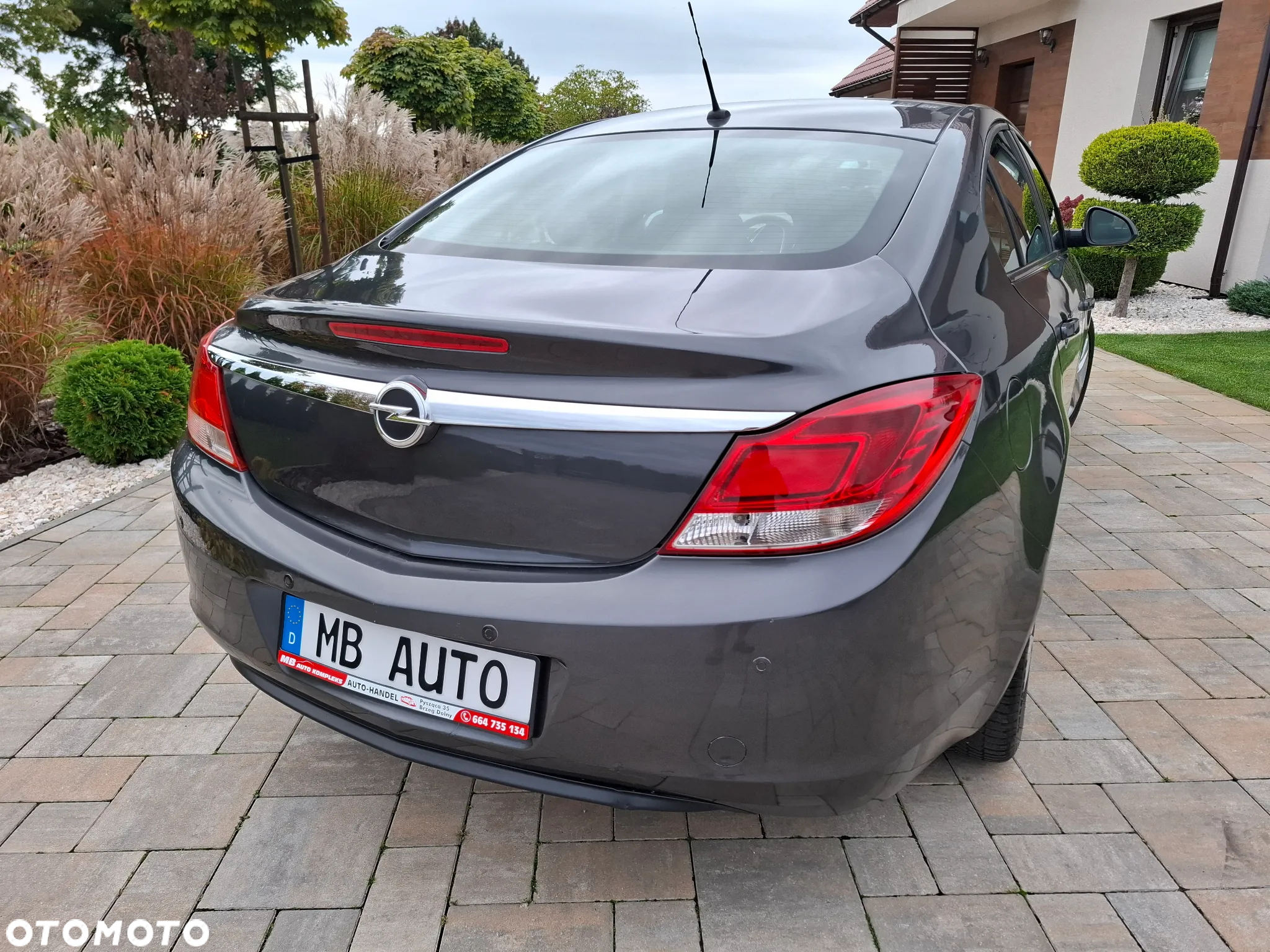 Opel Insignia 1.6 Design Edition - 18