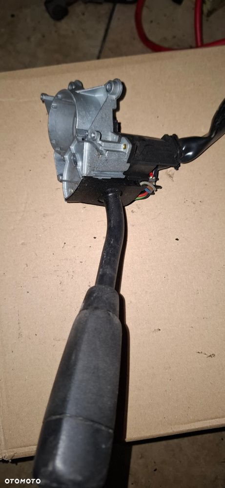 Przełącznik kolumny kierowniczej Mercedes-Benz 2025402044 - 2