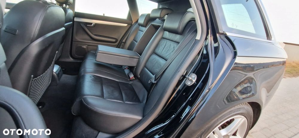 Audi A4 Avant 2.0 T FSI quattro - 9