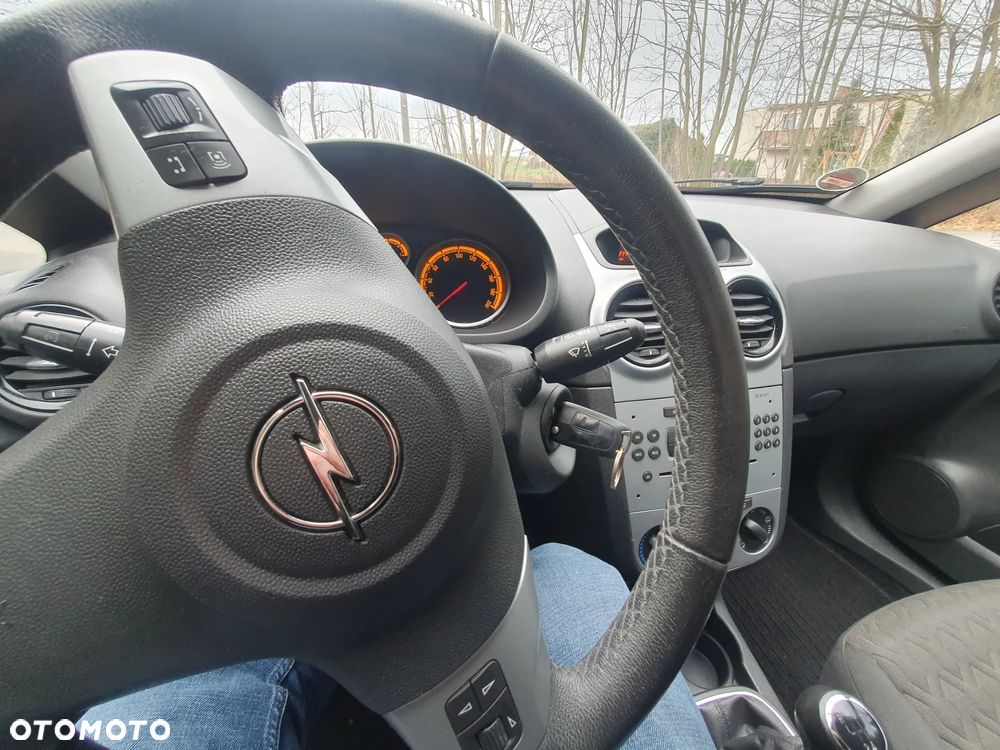 Opel Corsa 1.4 16V Edition - 17