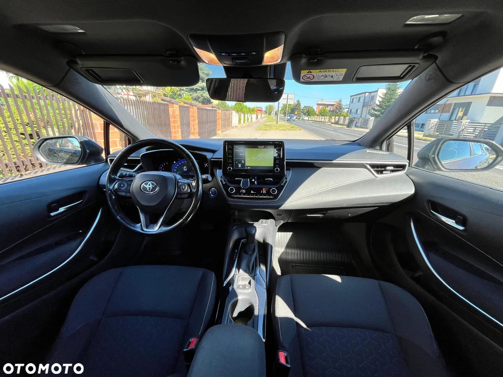 Toyota Corolla 1.8 Hybrid Executive - 18