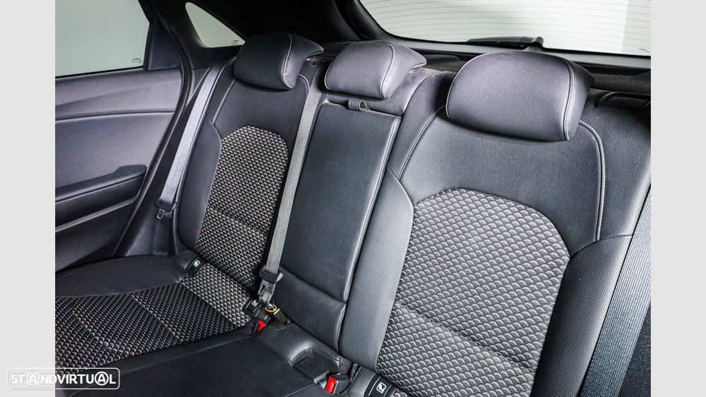 Kia Ceed 1.0 T-GDi Drive — fotografia 8