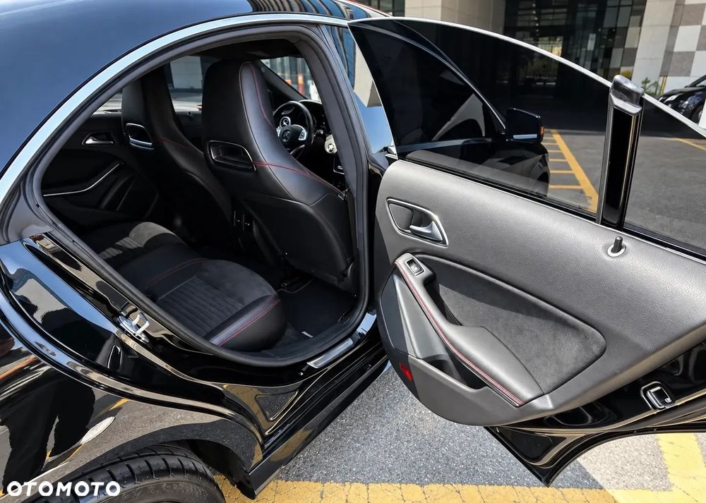 Mercedes-Benz CLA - 18