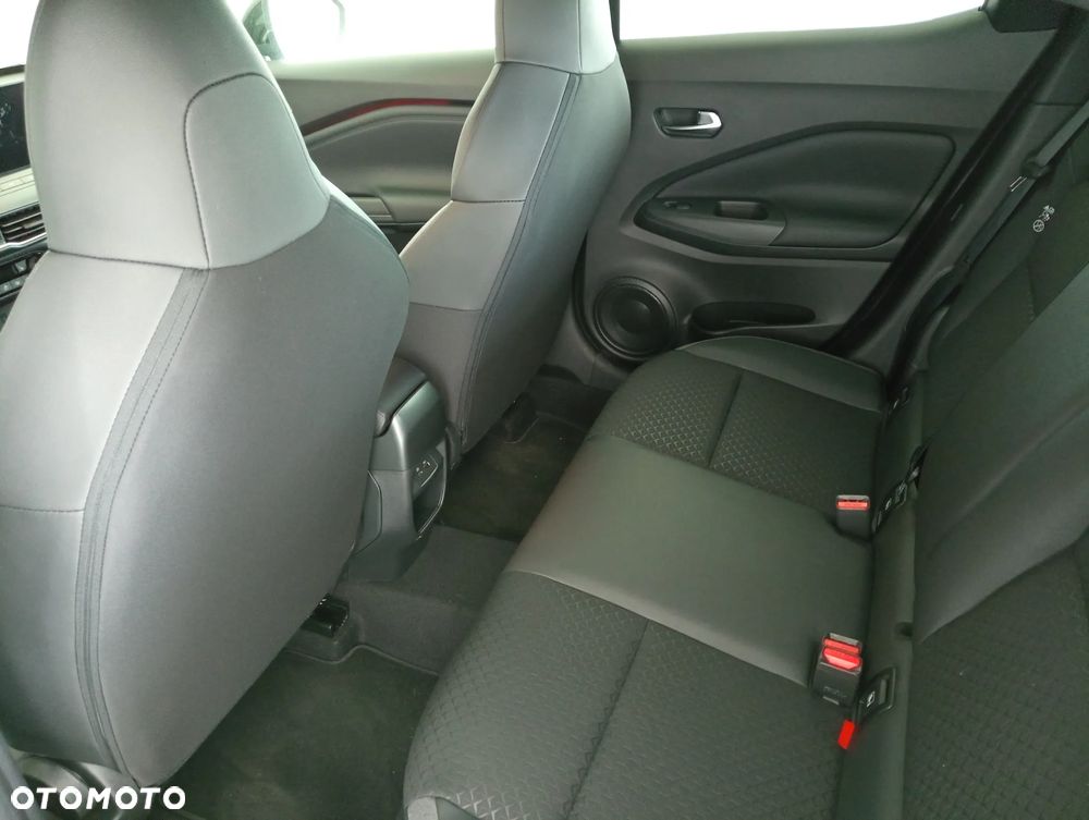 Nissan Juke 1.0 DIG-T N-Connecta DCT - 10