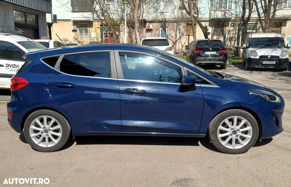 Ford Fiesta 1.0 EcoBoost Titanium - 32