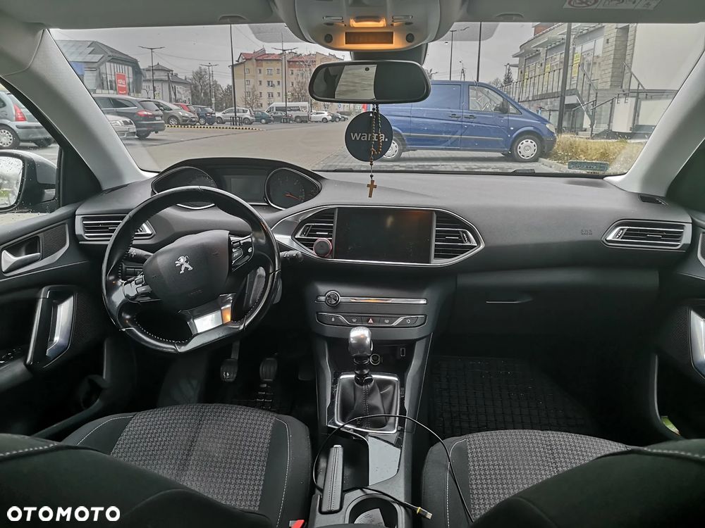 Peugeot 308 SW 1.5 BlueHDi Active S&S - 17