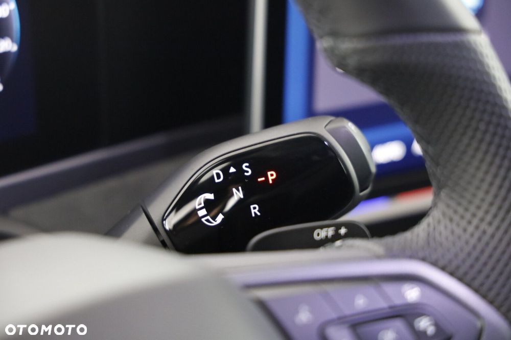 Volkswagen Passat - 14