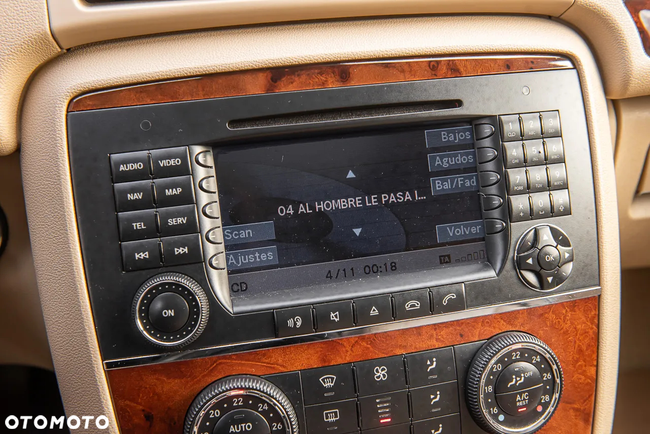 Mercedes-Benz Klasa R 350 4Matic 7G-TRONIC Grand Edition - 22
