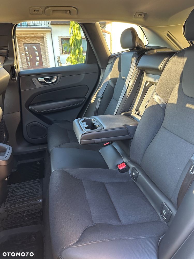 Volvo XC 60 D4 Momentum - 13