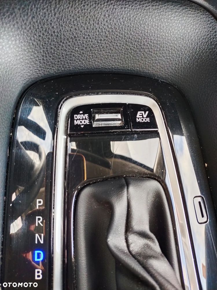 Toyota Corolla 1.8 Hybrid Comfort - 9