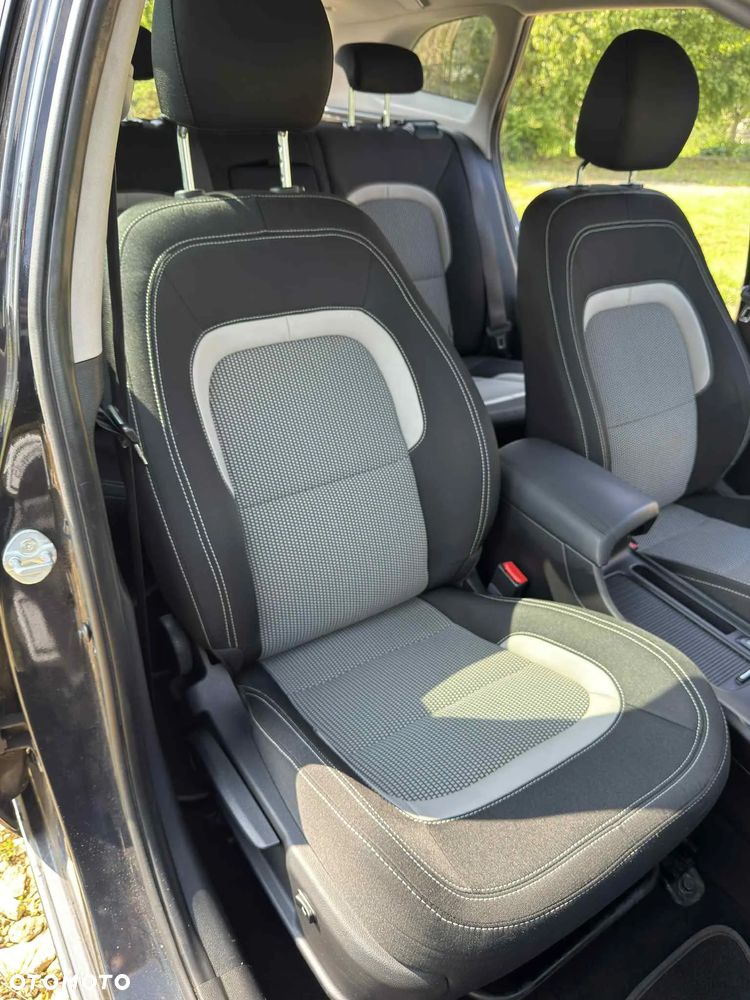 Kia Ceed 1.6 GDI L DCT - 19