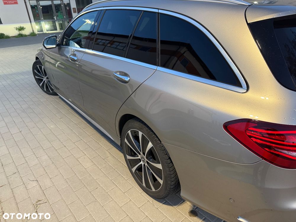Mercedes-Benz Klasa C 220 d 4MATIC 9G-TRONIC - 24