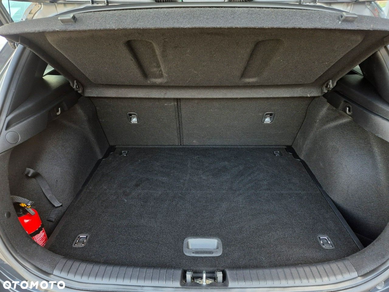 Kia Ceed - 27