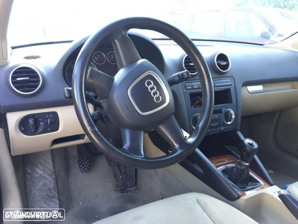 Audi A 3 Sportback 2.0 tdi 140 cv de 2006 para peças - 5