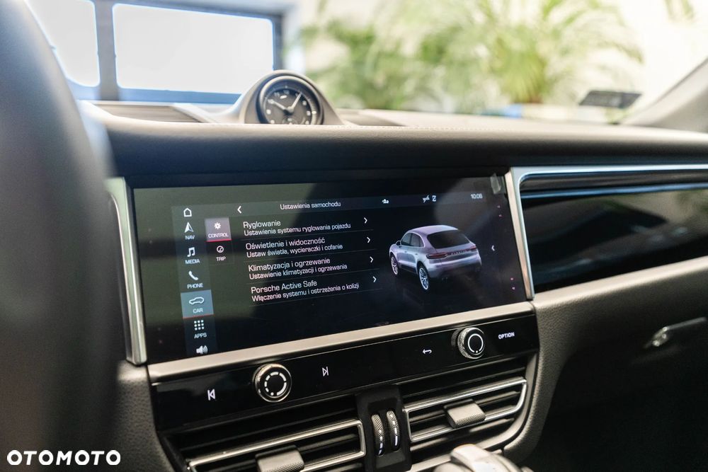 Porsche Macan Standard - 22