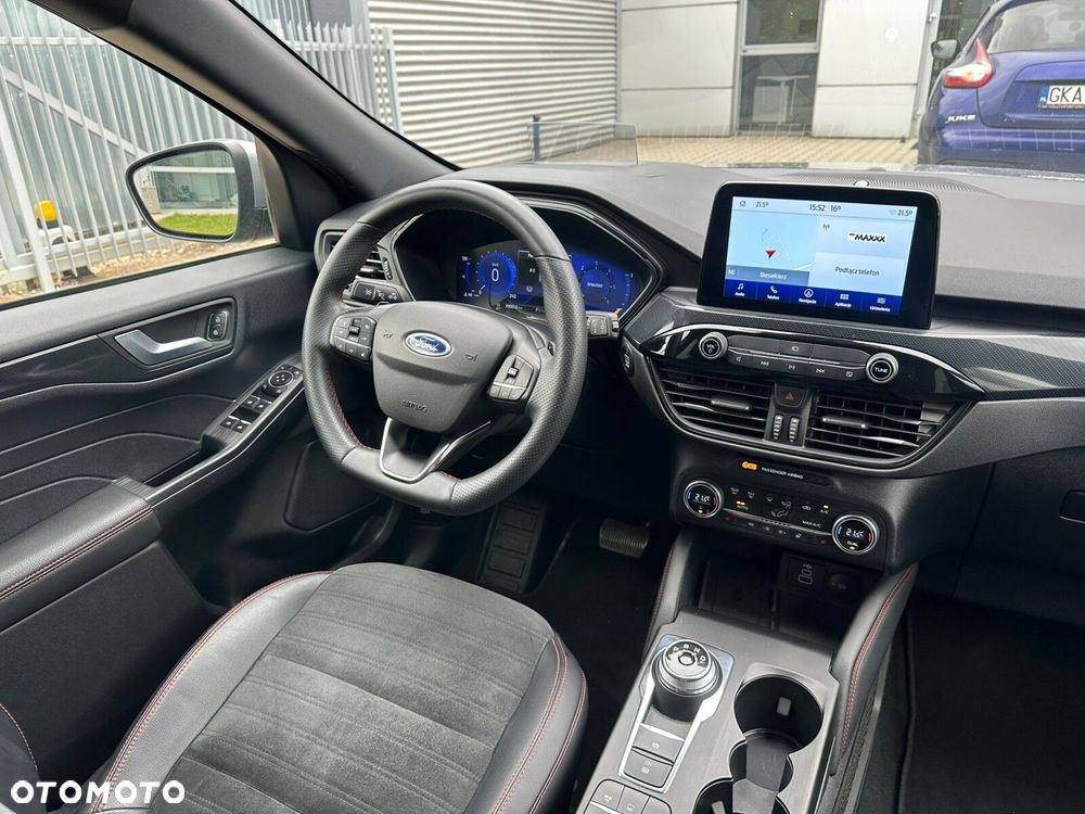 Ford Kuga - 10