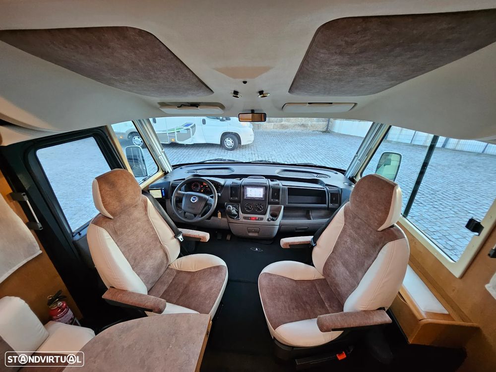 Rapido Le Randonneur 9097F CHASSI AL-KO Cama transversal + BASCULANTE - 52