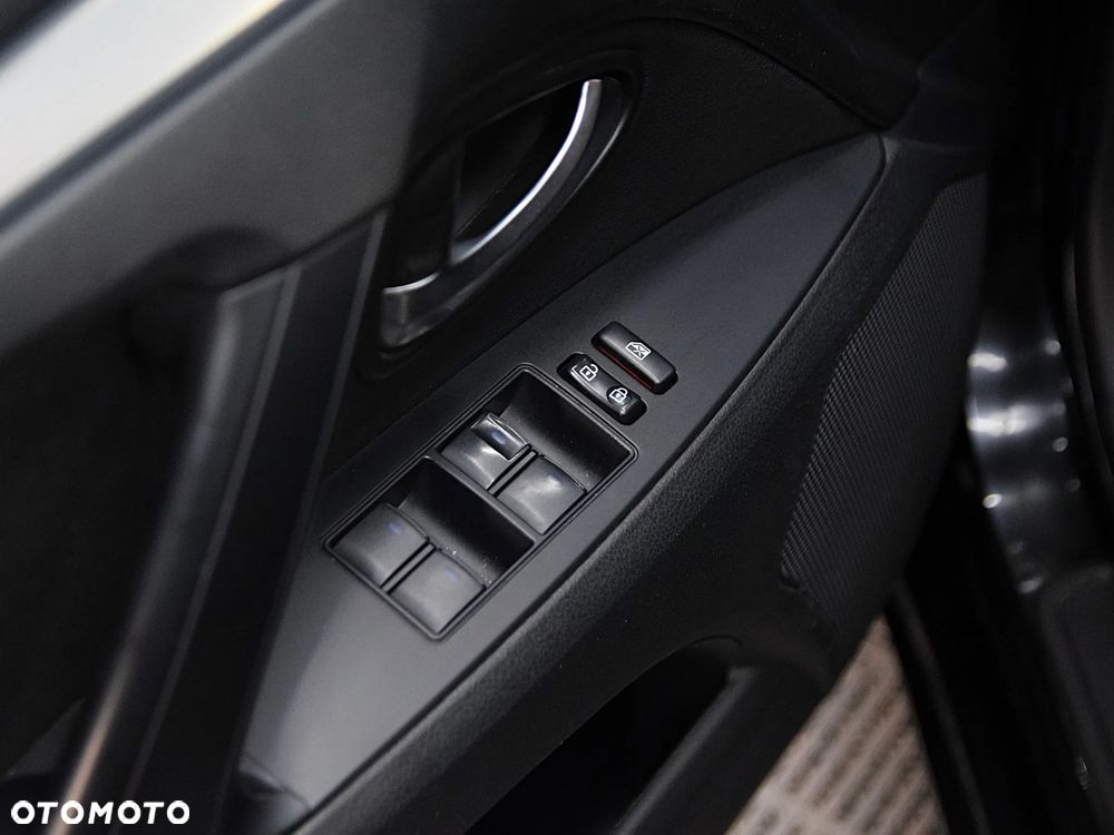 Toyota Avensis 2.0 D-4D Premium - 17