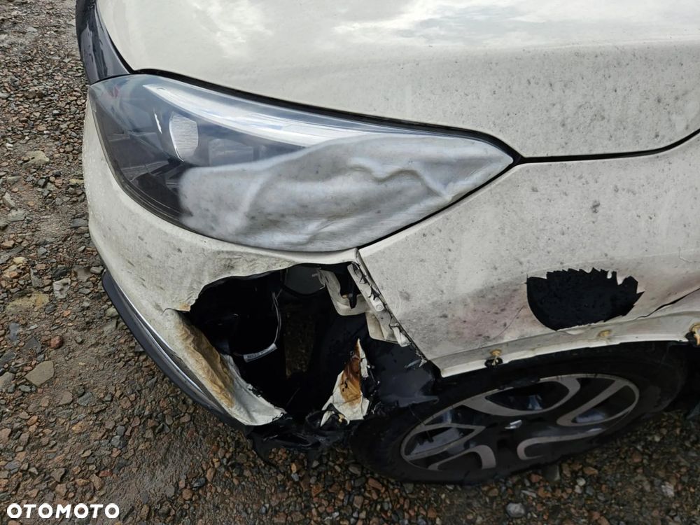 Renault Captur 1.2 TCe Zen EDC - 10