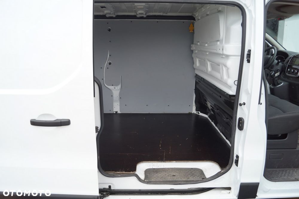 Renault Trafic - 16