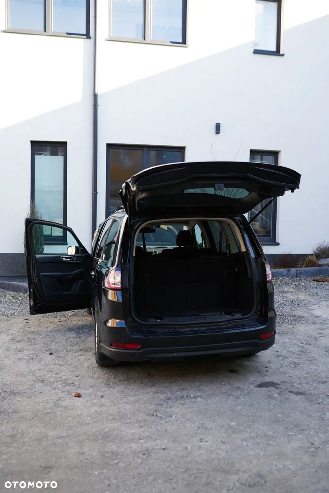 Ford Galaxy - 8