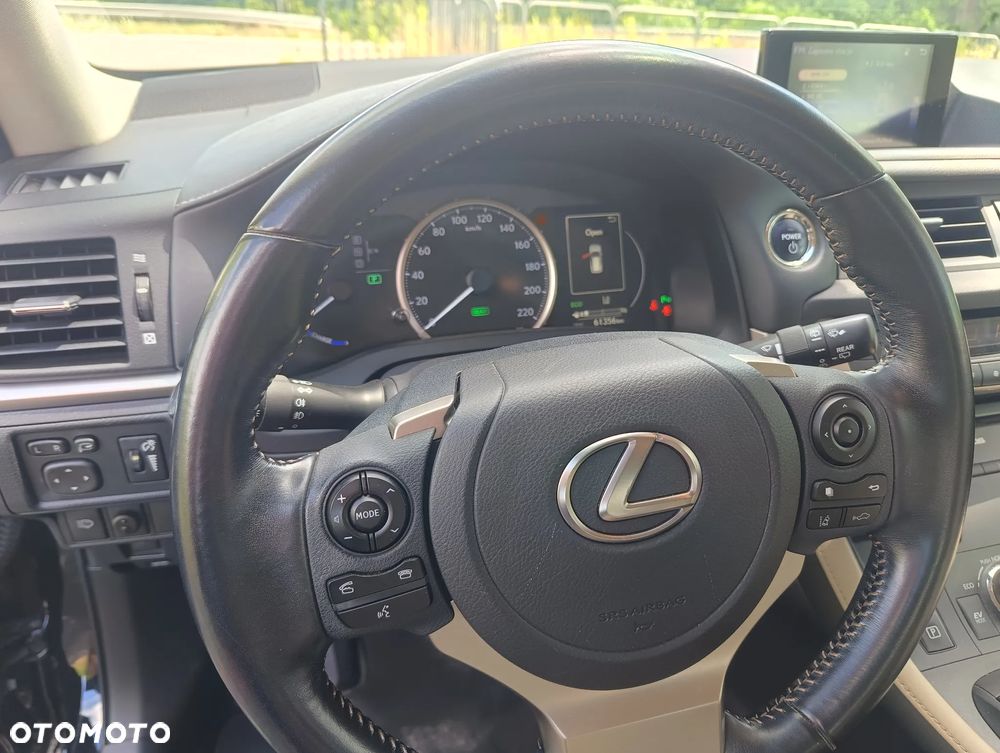 Lexus CT 200h Elegance - 30