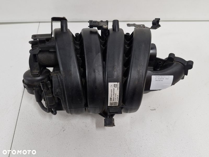opel insignia a 1.8 b kolektor ssący 55571524 - 1