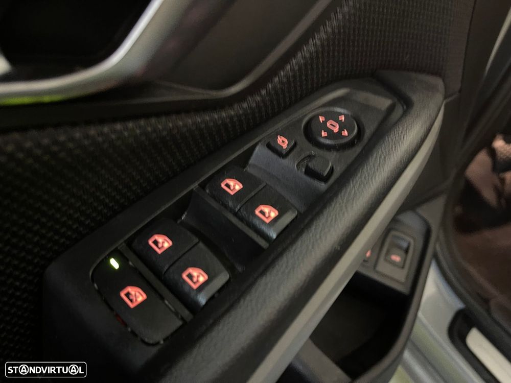 BMW 320 e Touring Auto - 27