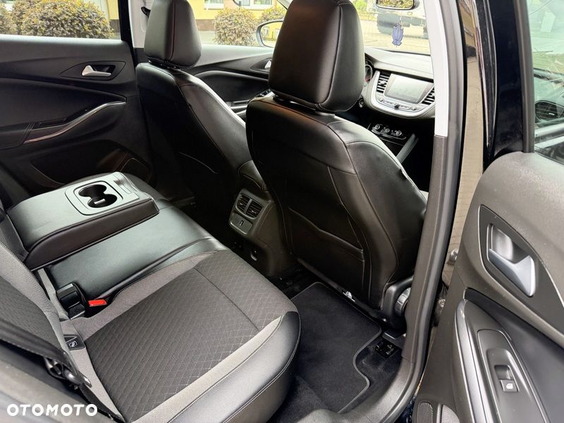 Opel Grandland X 1.5 D Start/Stop Business Elegance - 12