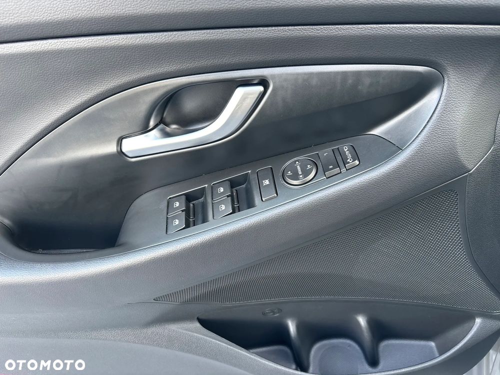 Hyundai i30 1.5 T-GDI 48V-Hybrid N-Line - 17