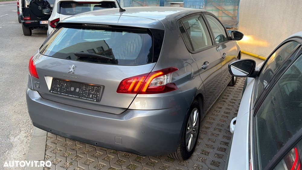 Peugeot 308 1.6 HDI FAP Acces - 12