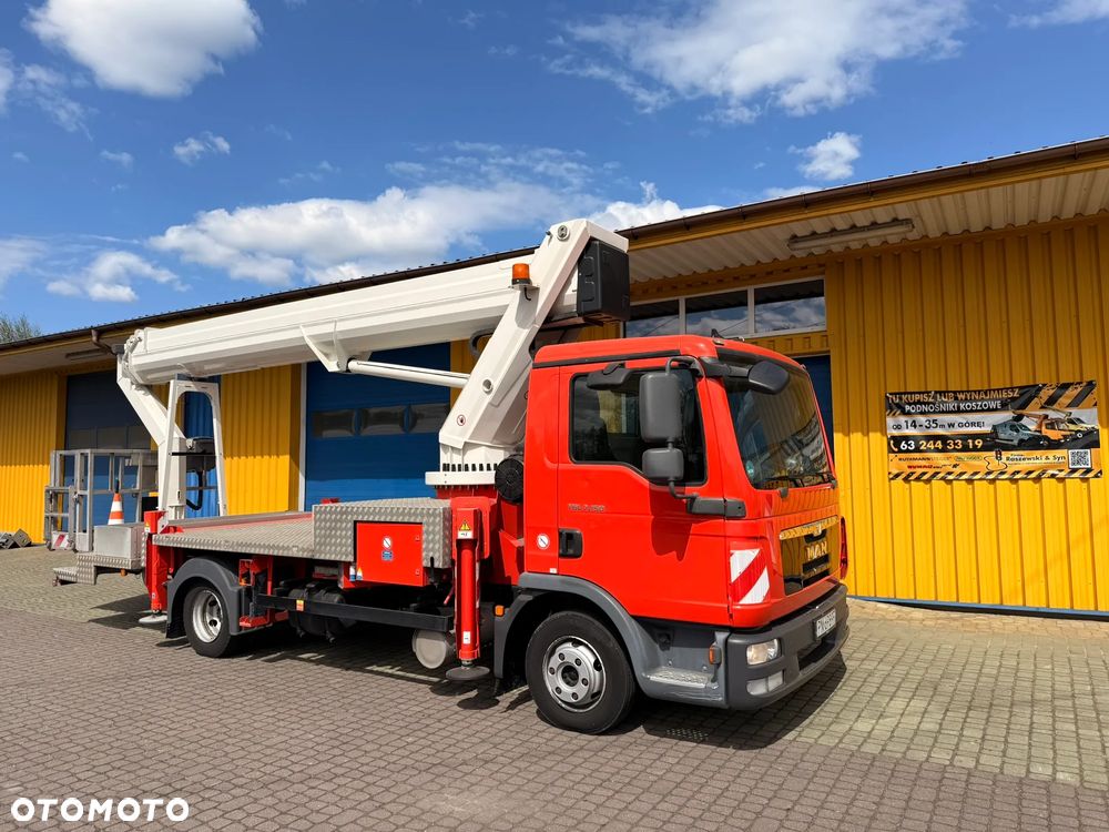 Ruthmann T330 (33m w bok 21,2m)Mercedes Atego, MAN TGL7.150 - 1