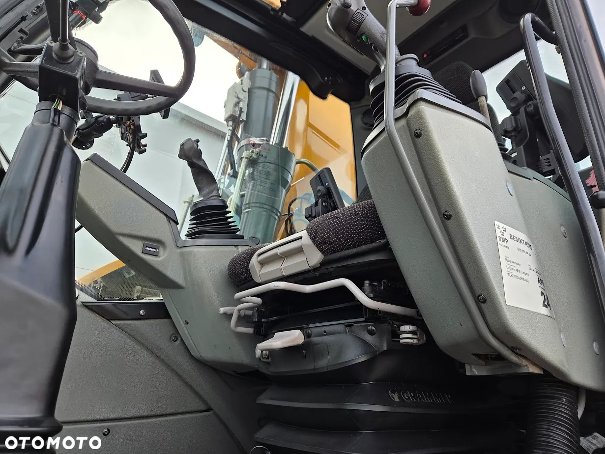 Liebherr 918 Compact - 5