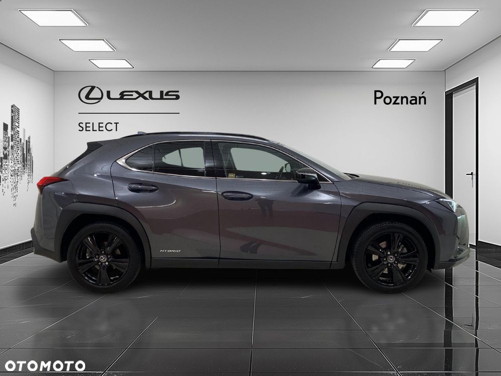 Lexus UX - 6