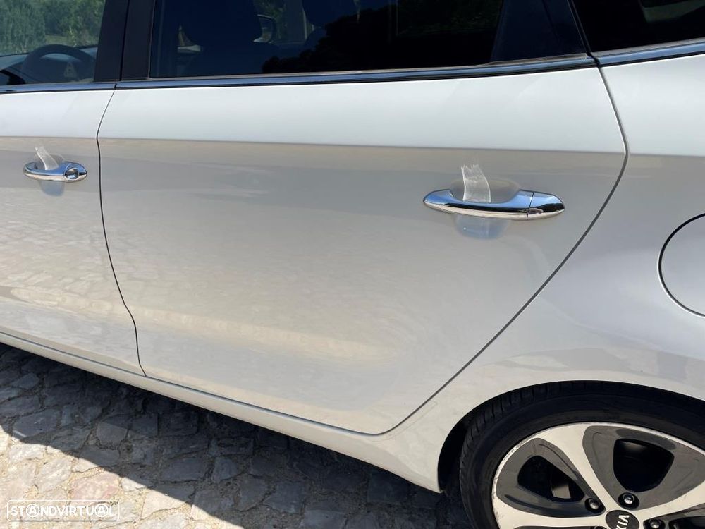 Kia Carens 1.7 CRDi ISG TX - 11