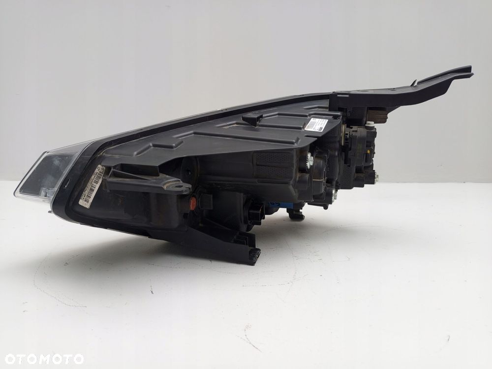 SSANGYONG KORANDO IV 19- LAMPA LED PRZEDNIA PRAWA PRAWY PRZÓD 8310237101 ÷ - 6