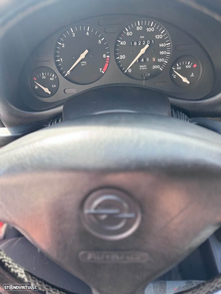 Opel Corsa 1.0 100 - 5