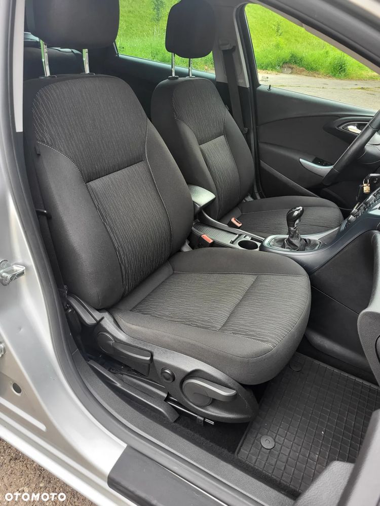 Opel Astra GTC 1.4 Turbo - 17