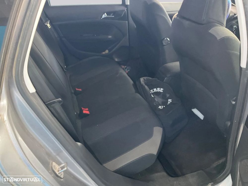 Peugeot 308 SW 1.2 PureTech Style - 9