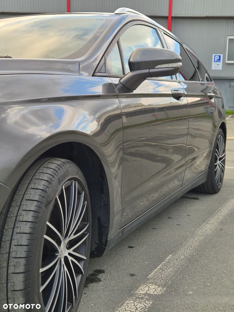 Ford Mondeo - 11