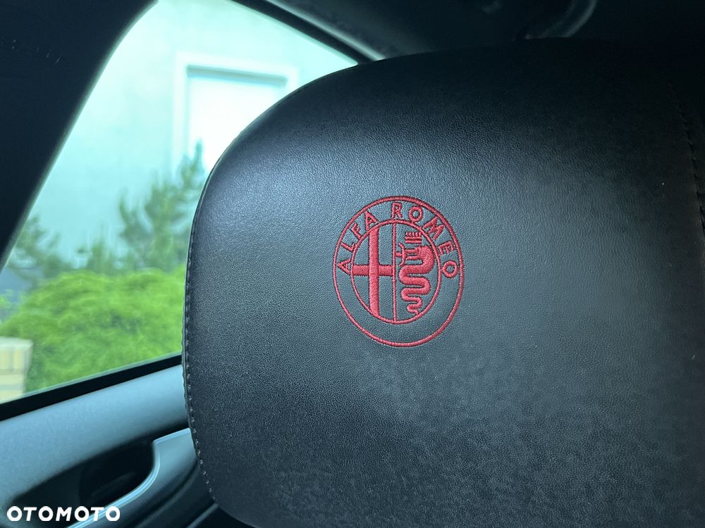 Alfa Romeo Giulietta 1.8 TBi 16V Quadrifoglio Verde - 16