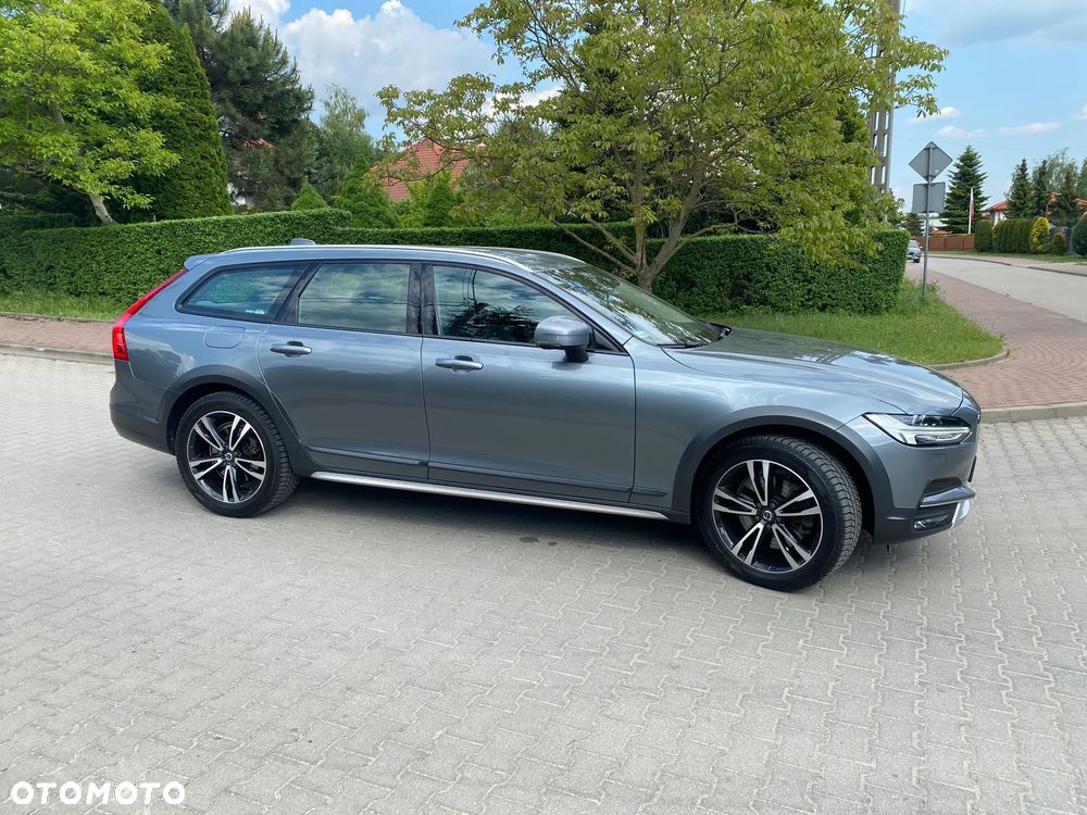 Volvo V90 Cross Country D5 AWD Pro - 26