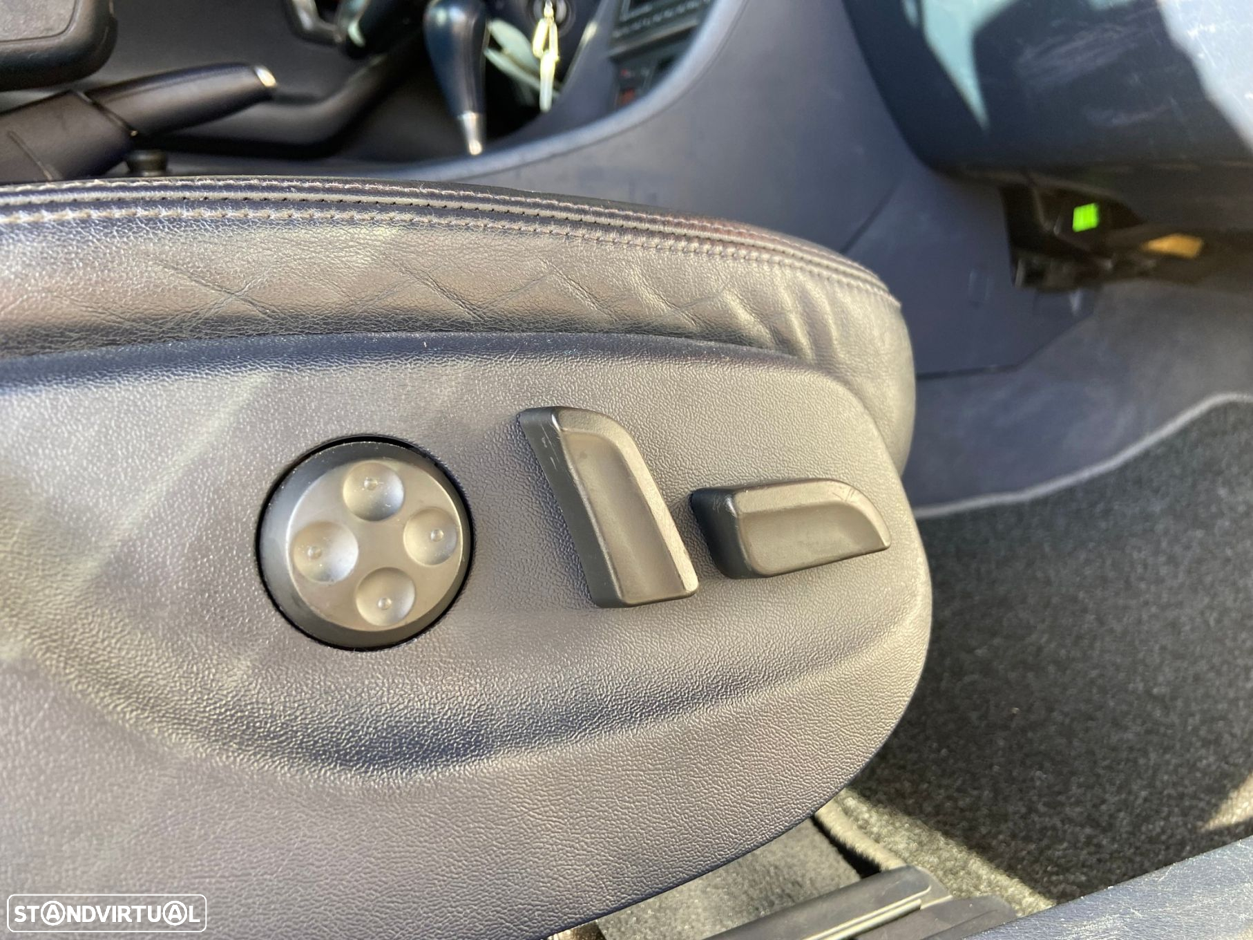 Audi A4 Cabrio 2.4 Multitronic Exclu. - 35