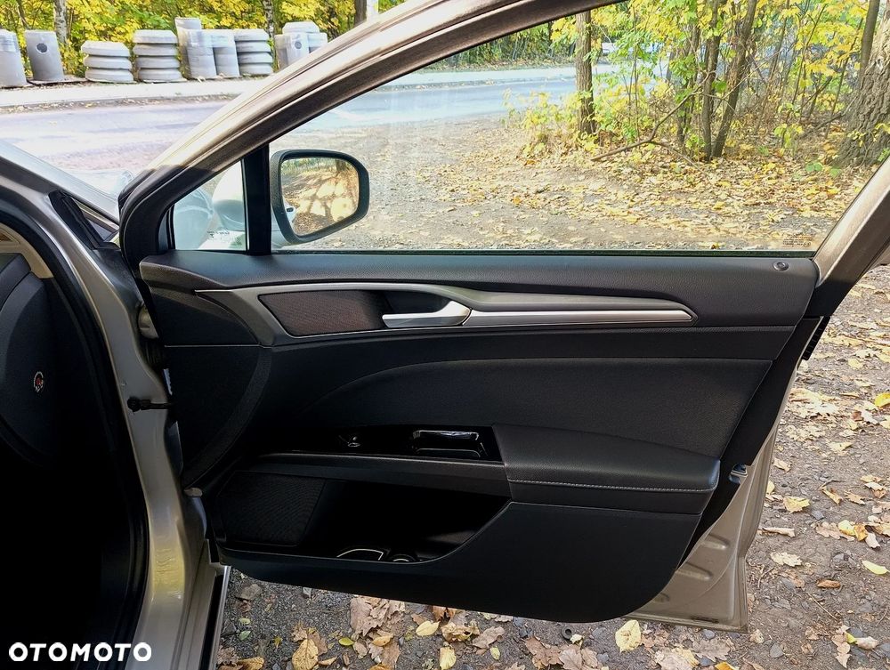Ford Mondeo - 18
