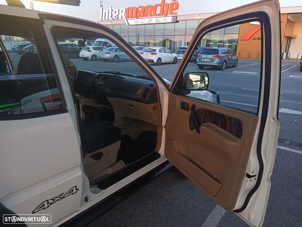 Nissan Terrano II 2.7 TDi Sport TA+ABS - 17
