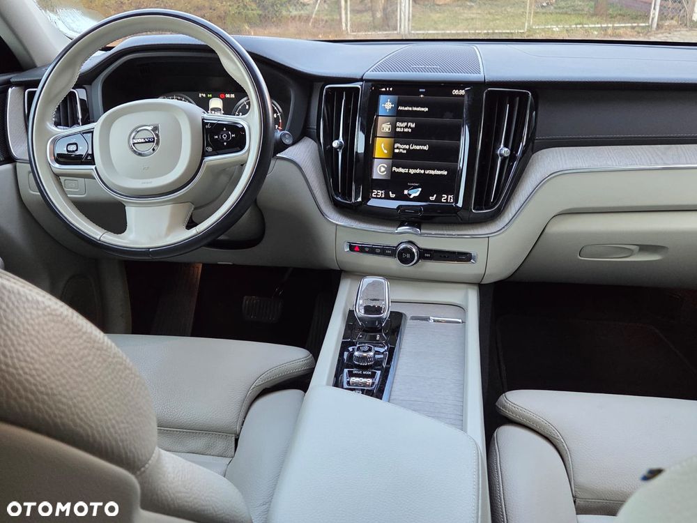 Volvo XC 60 B5 B AWD Inscription - 7