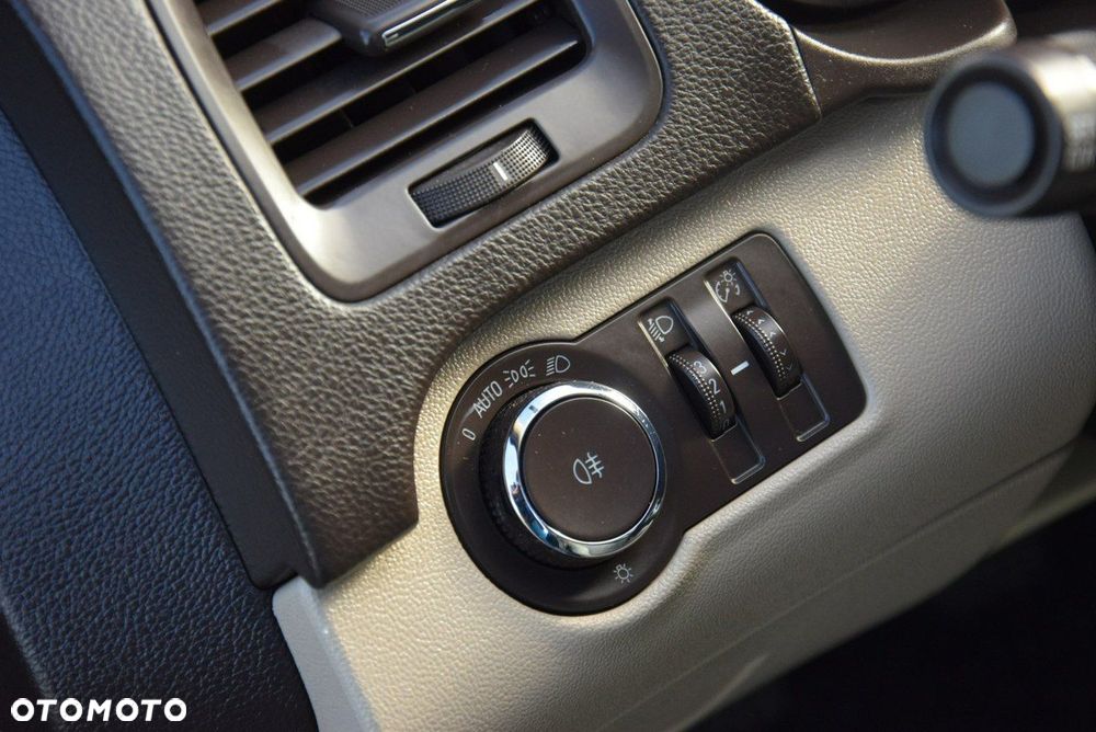 Opel Insignia 1.6 Turbo Edition - 35