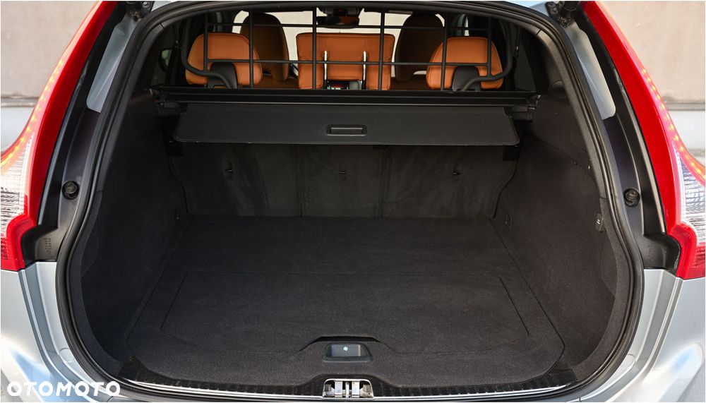 Volvo XC 60 D4 Geartronic Inscription - 34