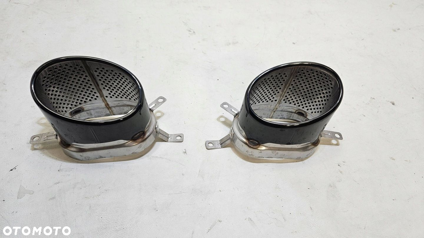 KOŃCÓWKA WYDECHU LEWA PRAWA AUDI A3 RS3 8Y0253823A 8Y0253824A KOMPLET - 4