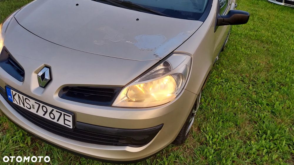 Renault Clio - 6